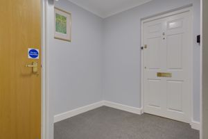 Flat Entrance- click for photo gallery